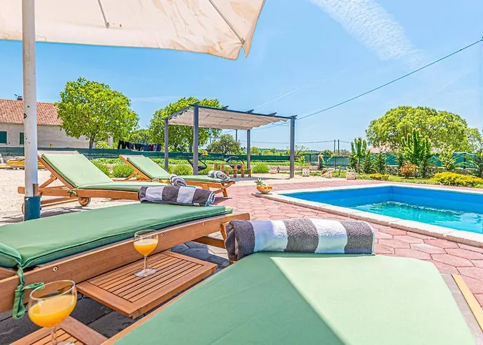 וילה Barbara Pakovo Selo