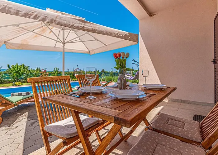 וילה Barbara Pakovo Selo